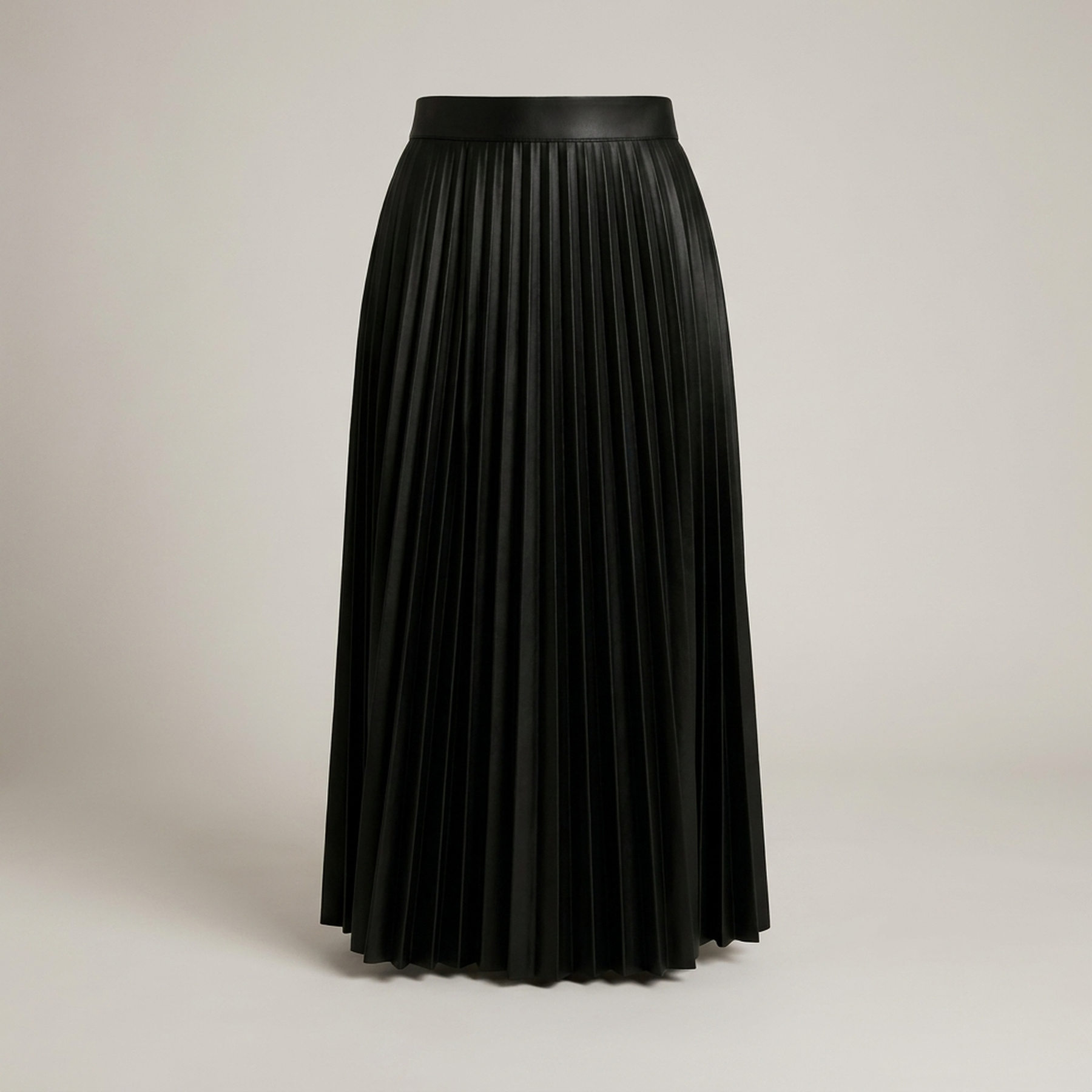 ITERPUB::cold-berlinde-15662294729030::03-variant-black