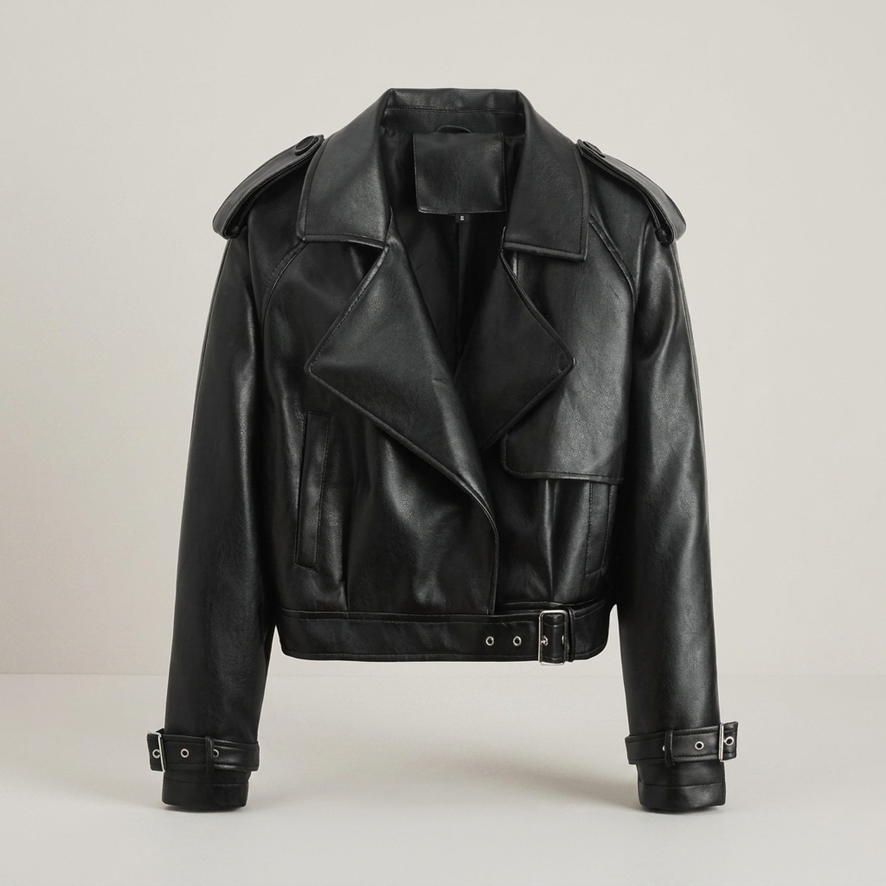 ITERPUB::cold-berlinde-15668667679046::03-variant-black