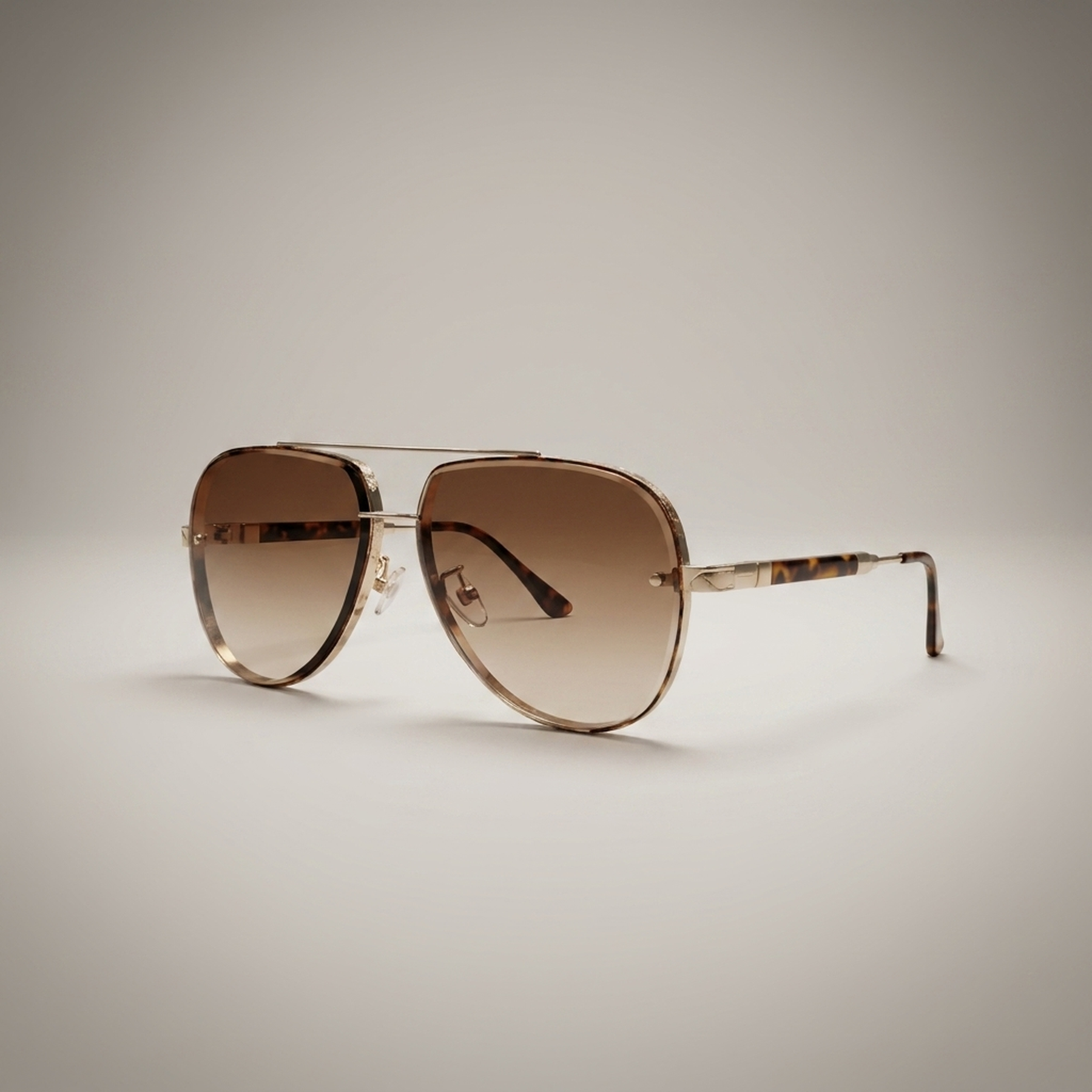 ITERPUB::cold-berlinde-15662300266822::03-variant-brown
