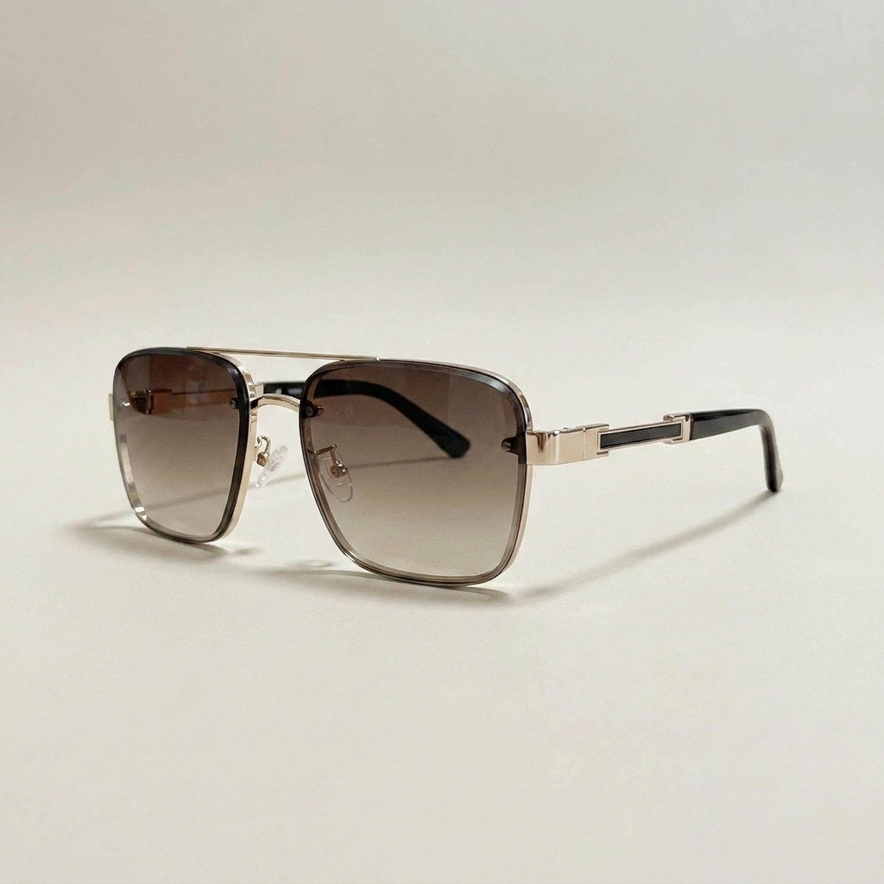 ITERPUB::cold-berlinde-15662300332358::03-variant-gold