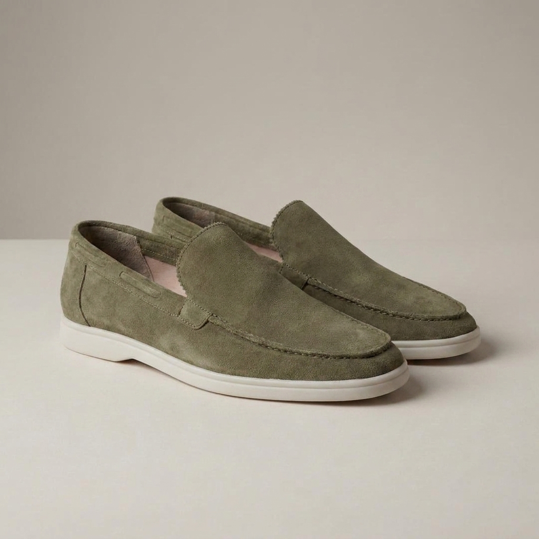 ITERPUB::cold-berlinde-15662288077126::04-variant-olive