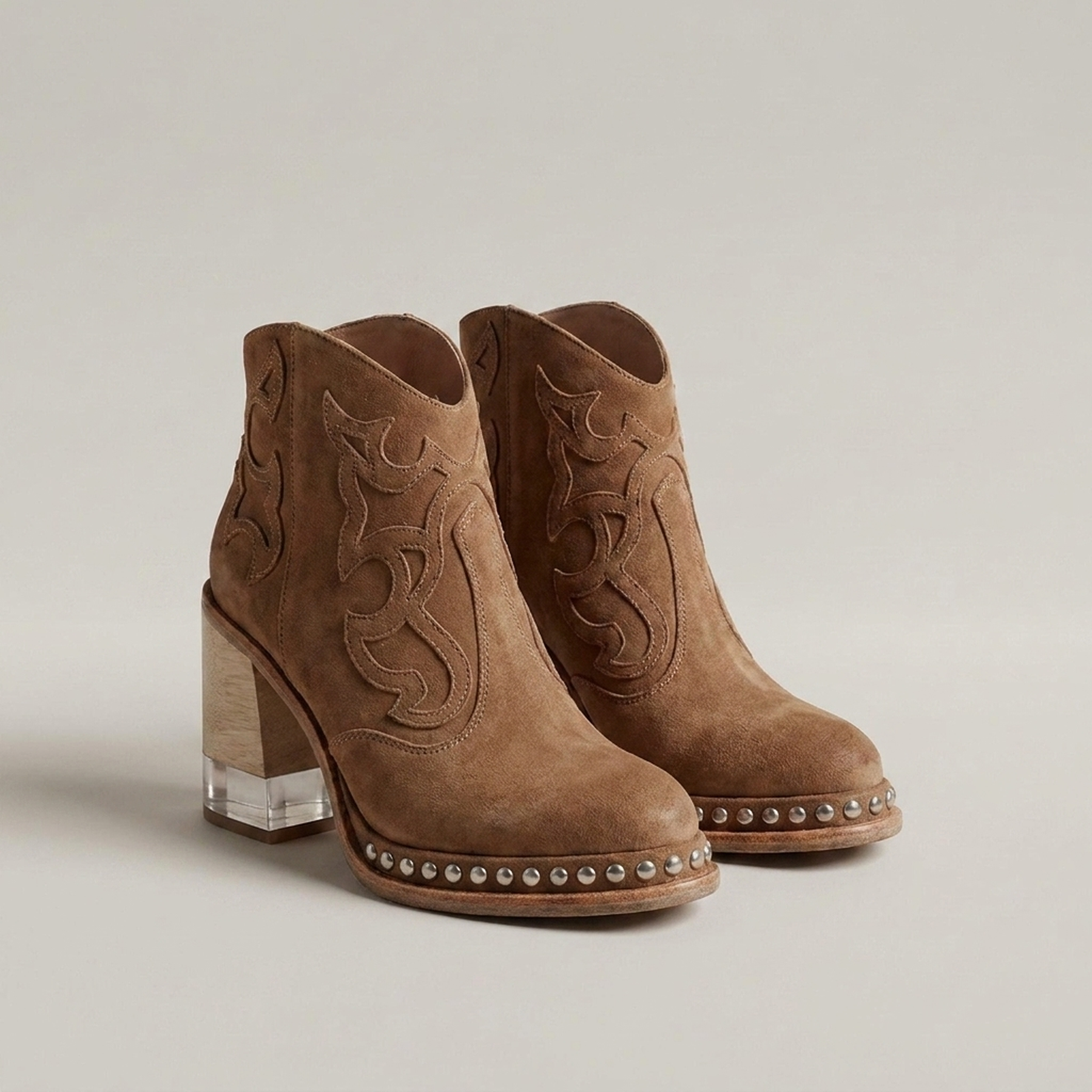 ITERPUB::cold-berlinde-15662283850054::04-variant-texan-brown