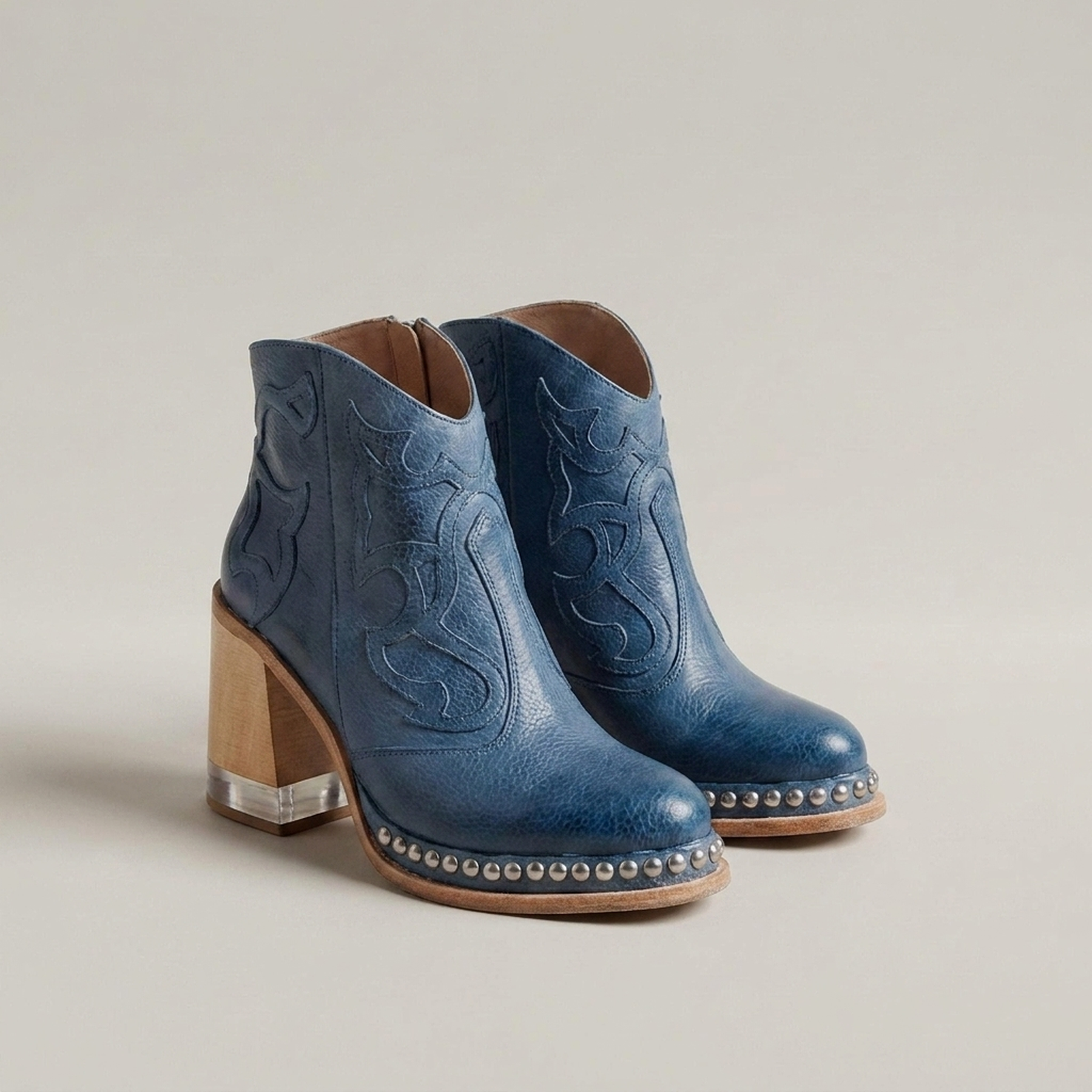 ITERPUB::cold-berlinde-15662283850054::05-variant-capri-blue