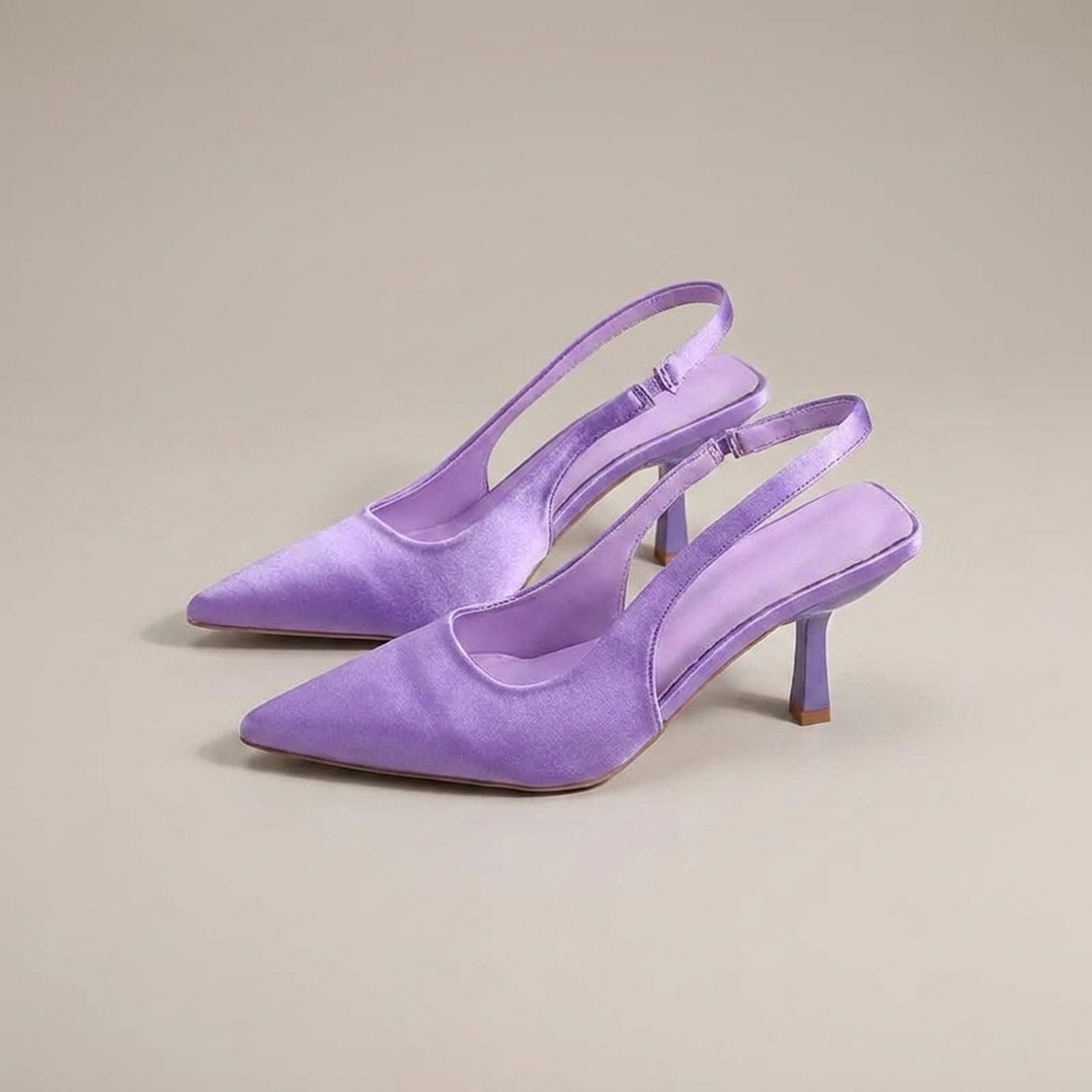 ITERPUB::cold-berlinde-15662286995782::05-variant-lavender