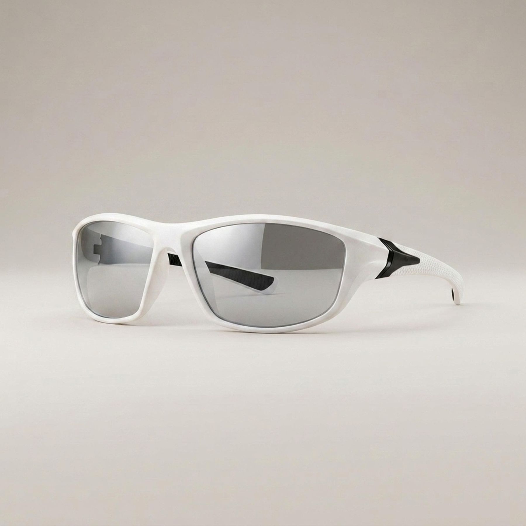 ITERPUB::cold-berlinde-15662278934854::07-variant-white-silver