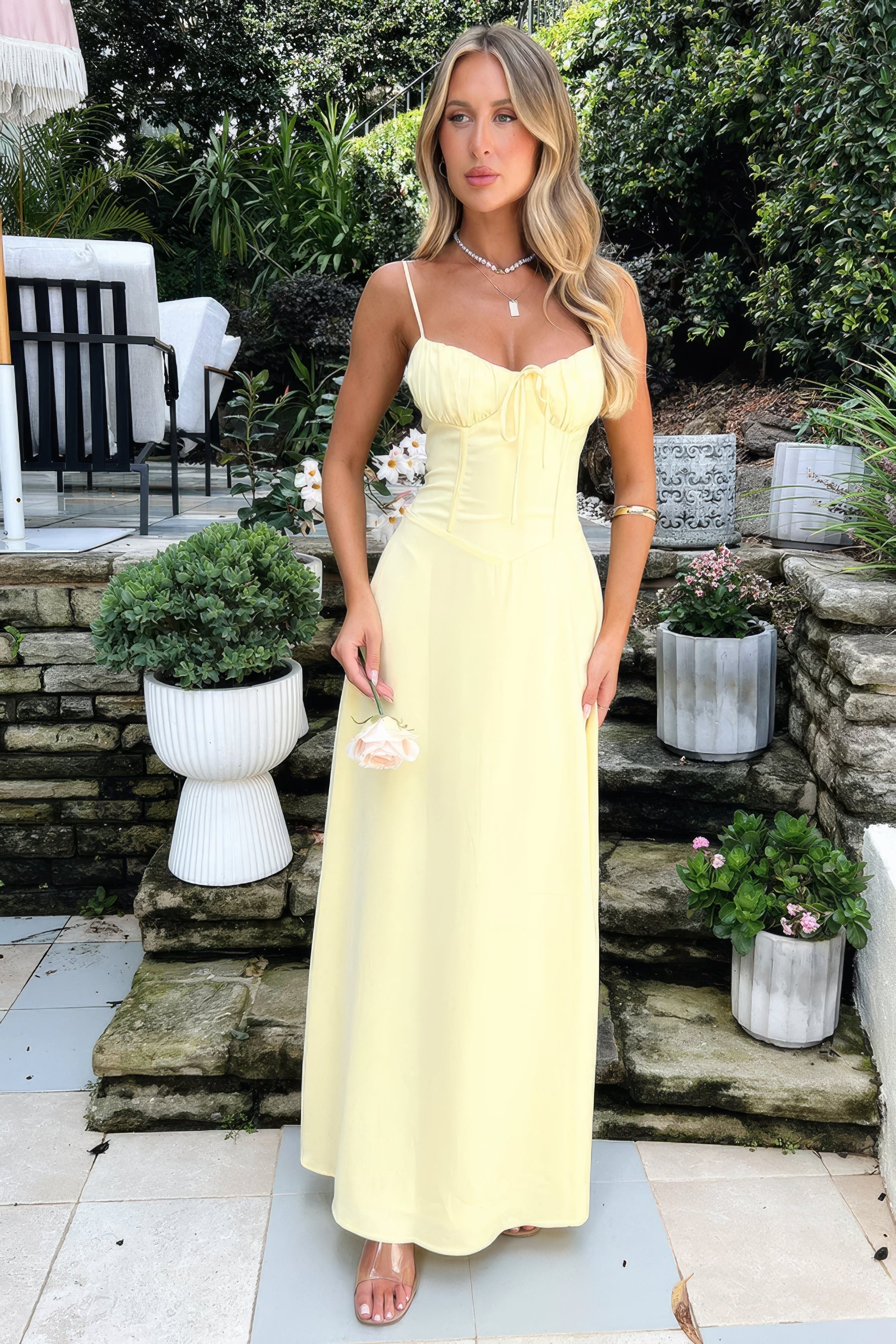 Fließendes Maxikleid