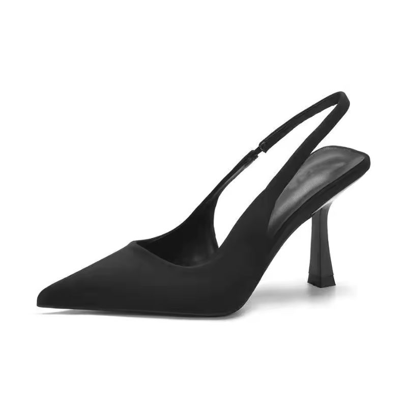 Slingback-Pumps mit Kitten-Absatz