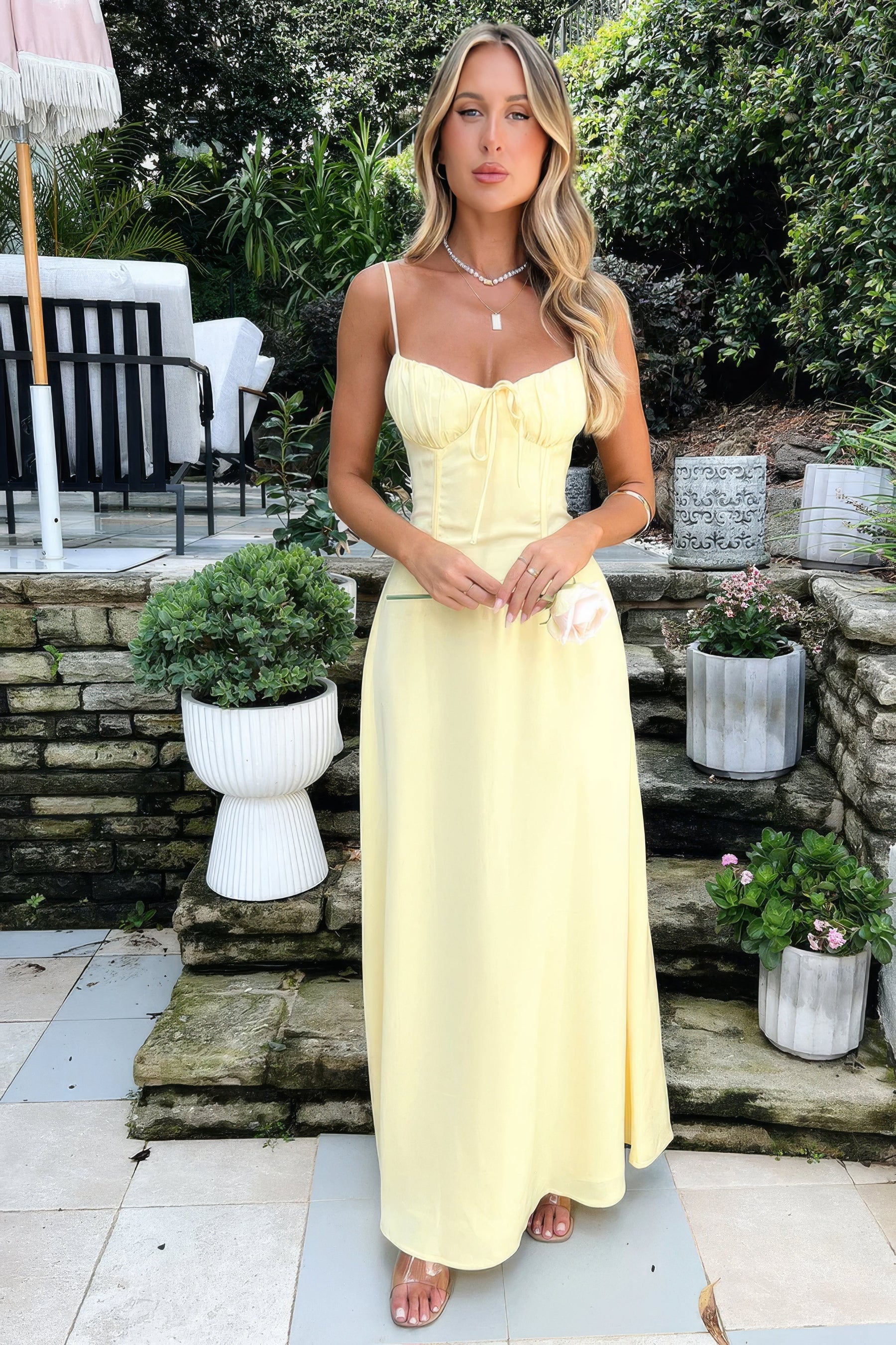 Fließendes Maxikleid
