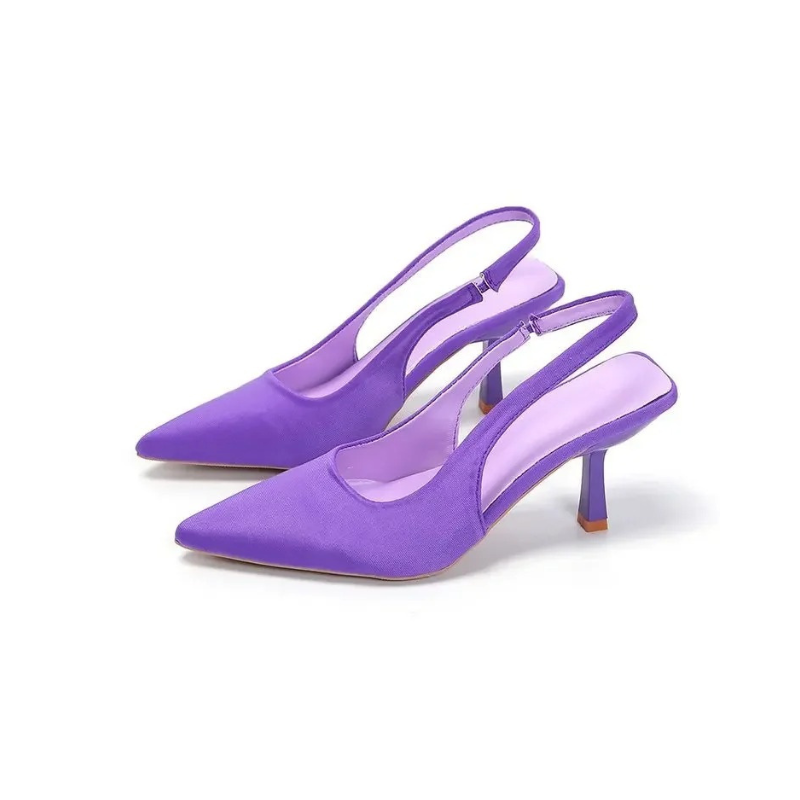 Spitze Slingback-Pumps mit Kittenabsatz