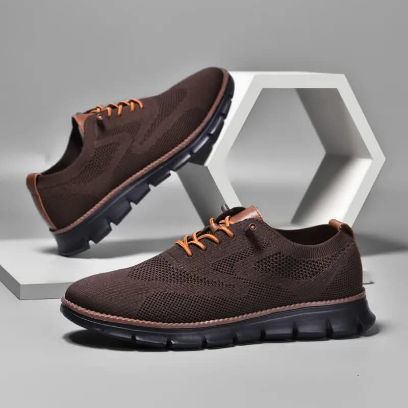 Schlupfsneaker mit markanter Sohle