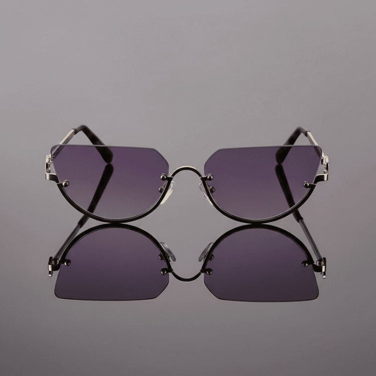 Sonnenbrille in Katzenaugenform