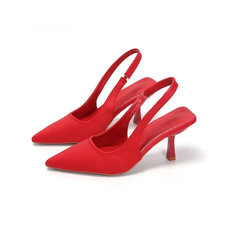 Spitze Slingback-Pumps mit Kittenabsatz