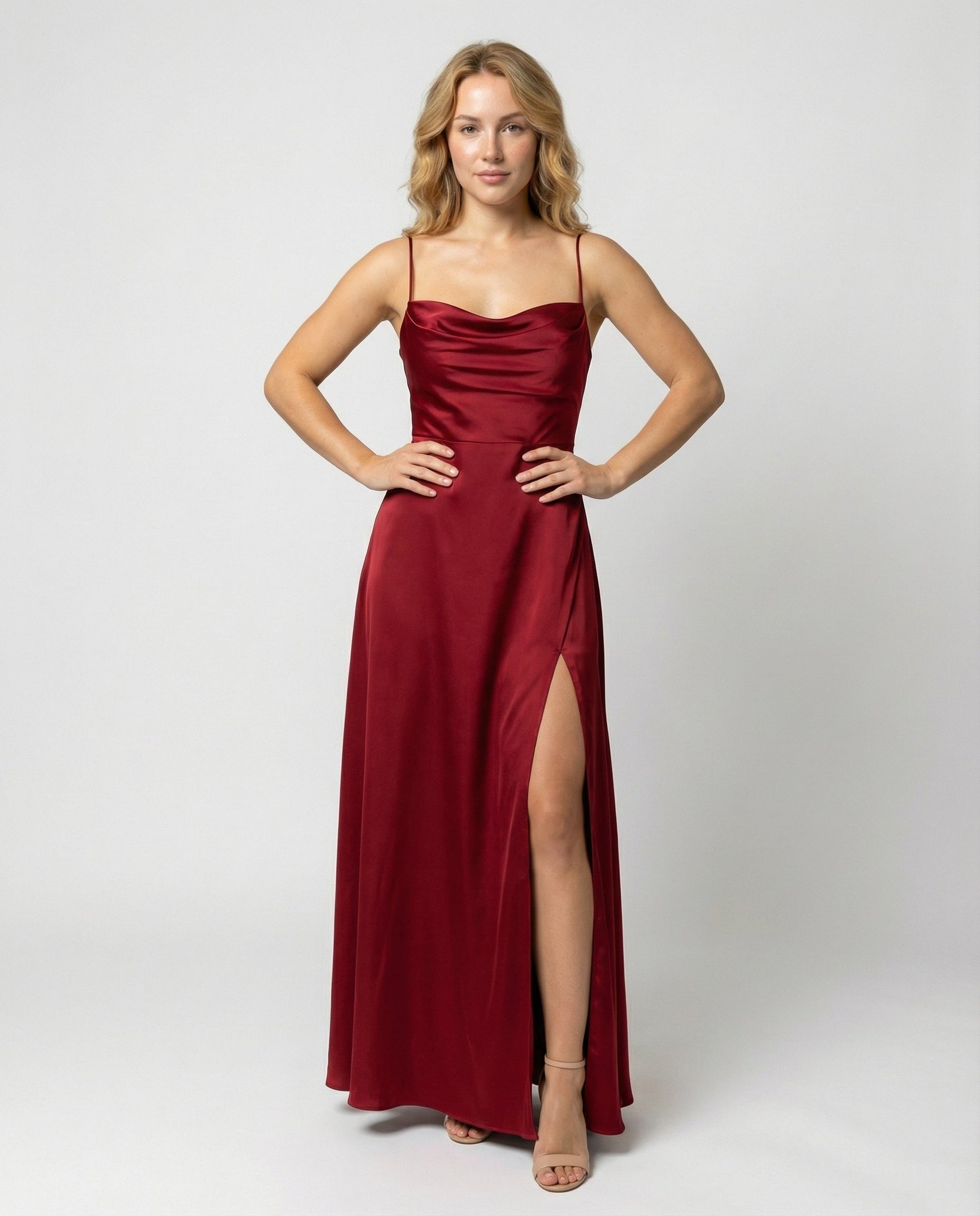 Elegantes Maxikleid mit Beinschlitz