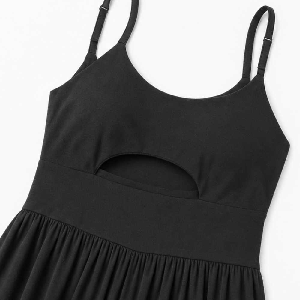 Jumpsuit mit Taillenausschnitt