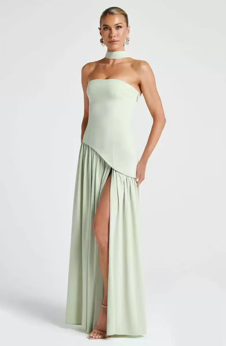 Trägerloses Maxikleid mit Beinschlitz