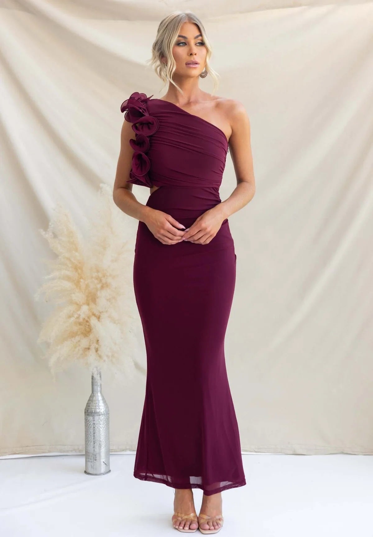 One-Shoulder-Maxikleid mit Rüschen