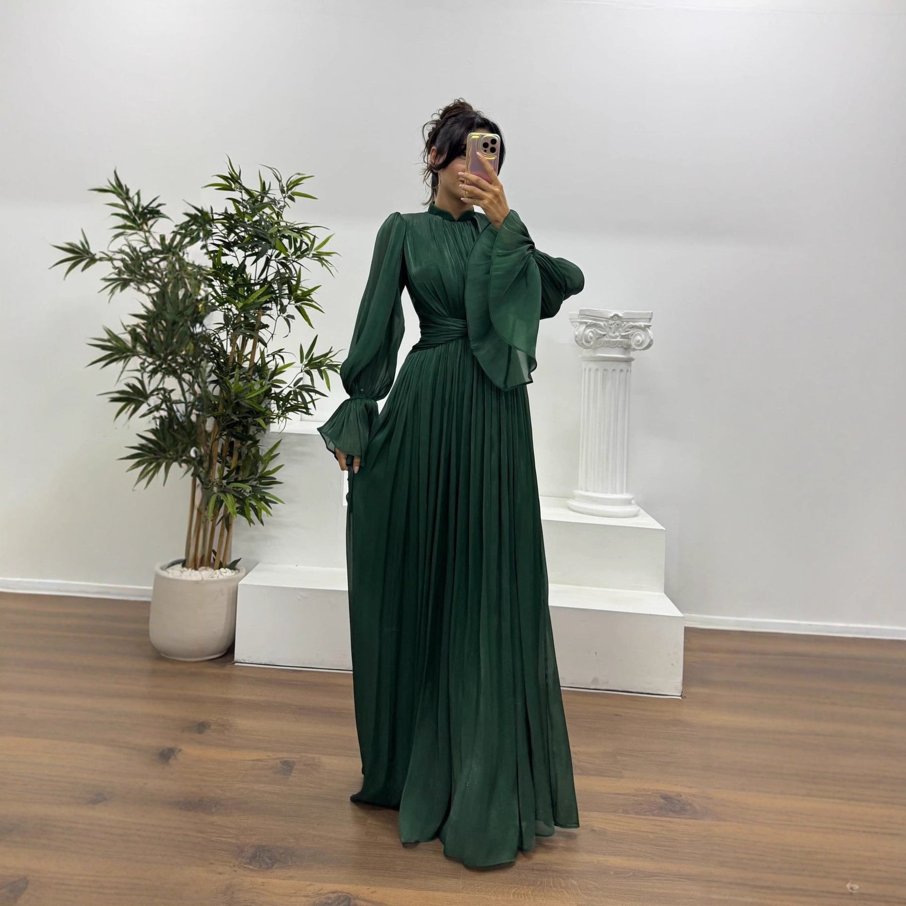 Plissee-Maxikleid für Hochzeitsgäste