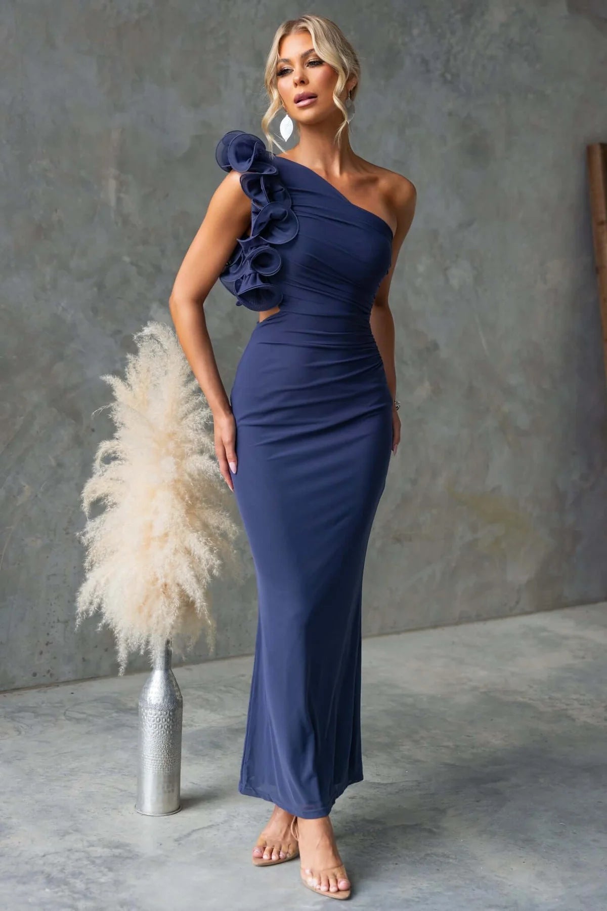 One-Shoulder-Maxikleid mit Rüschen