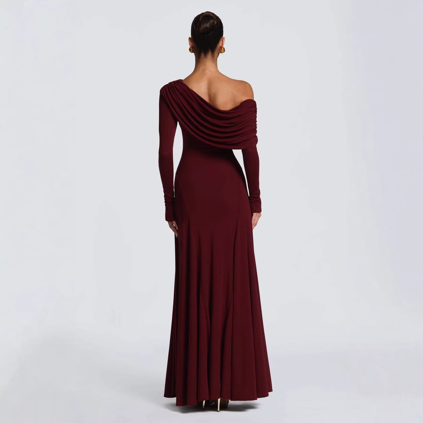 Schulterfreies Maxikleid für Hochzeiten