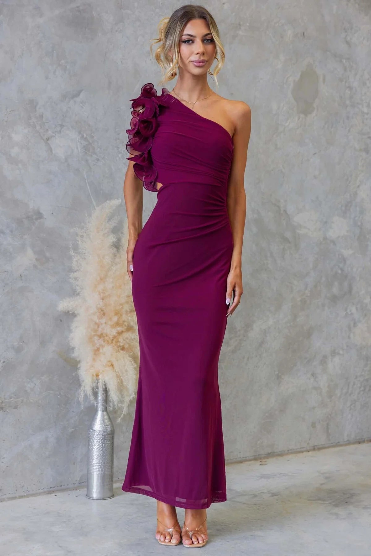 One-Shoulder-Maxikleid mit Rüschen