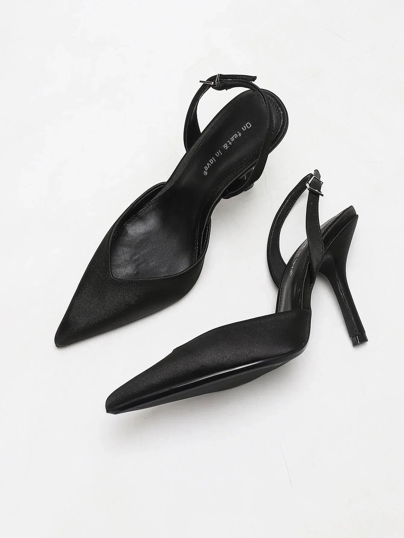 Spitze Slingback-Pumps