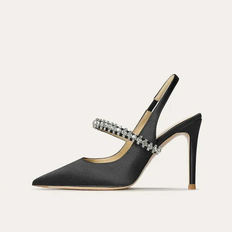 Slingback-Pumps mit Schmuckriemen