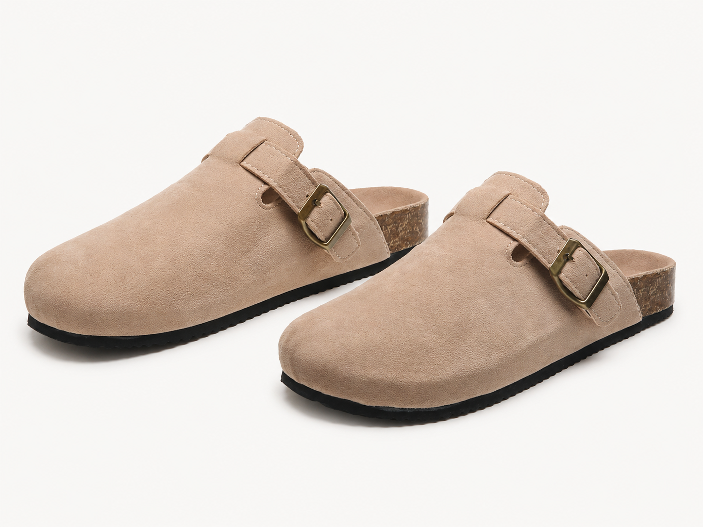 Clogs mit geschlossener Spitze