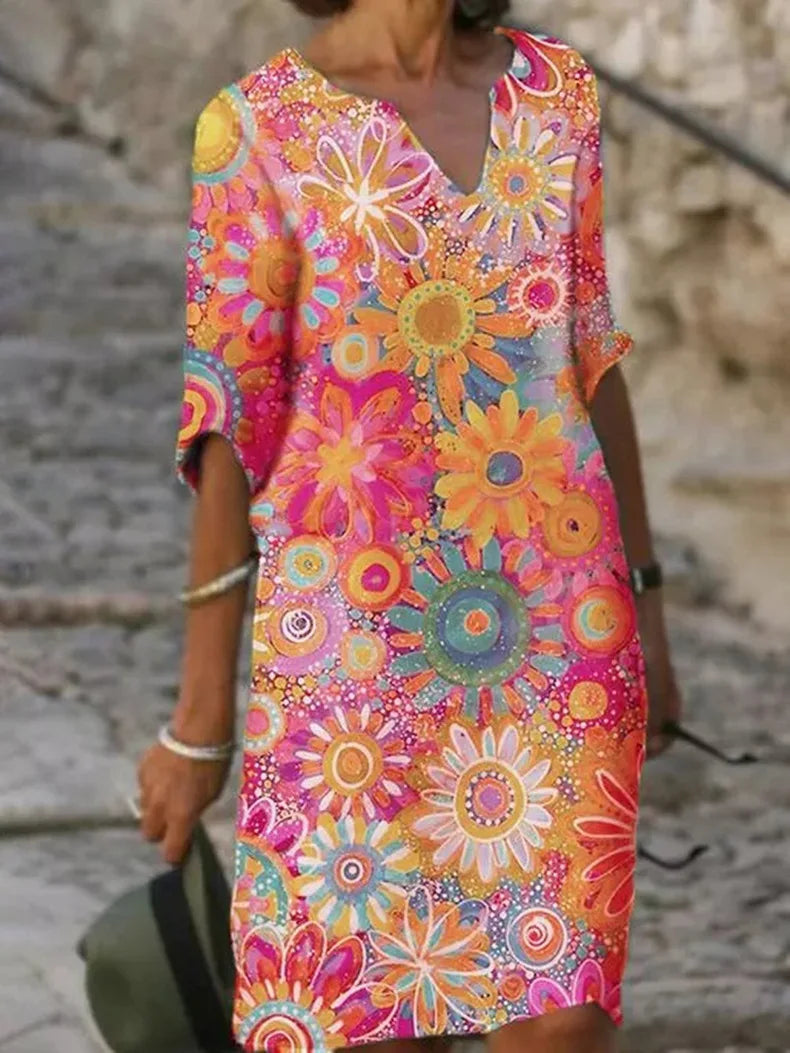 Geblümtes Sommerkleid mit V-Ausschnitt
