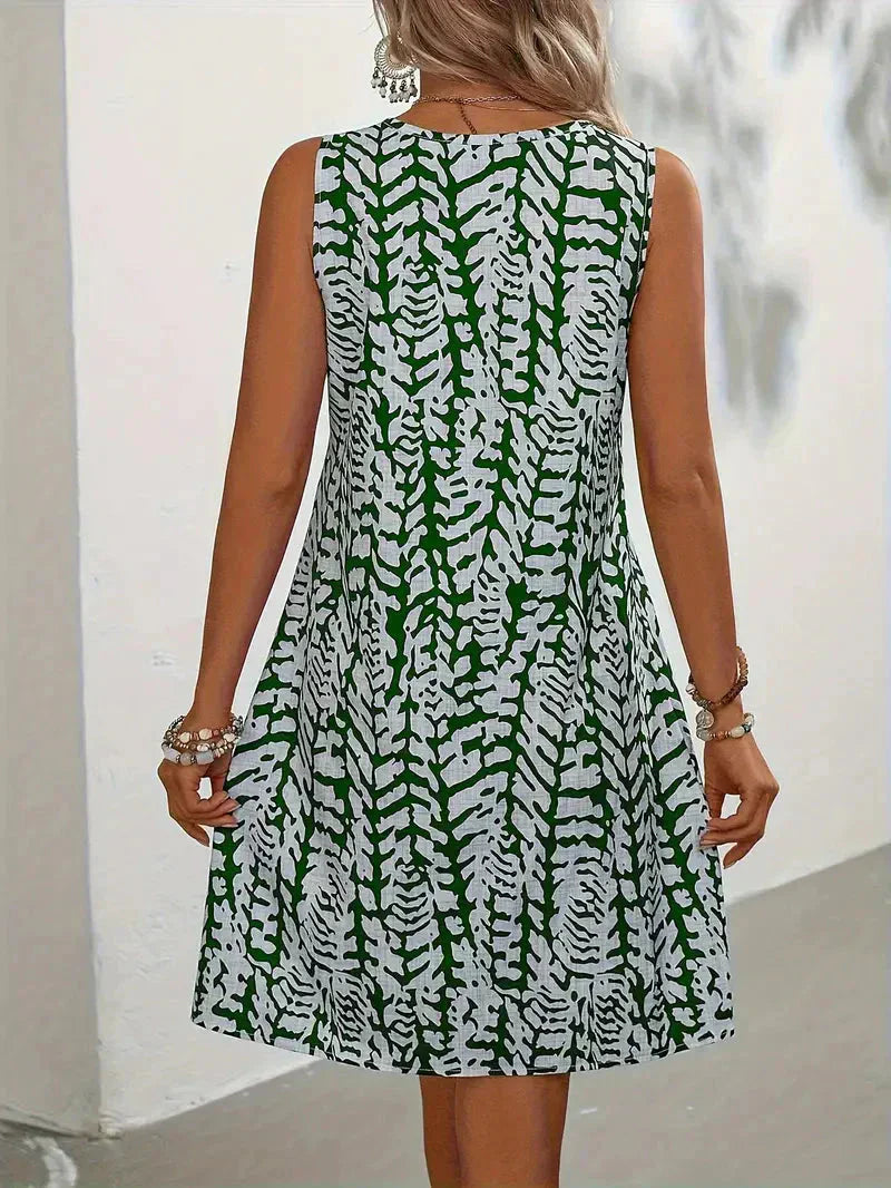 Ärmelloses Sommerkleid mit abstraktem Muster