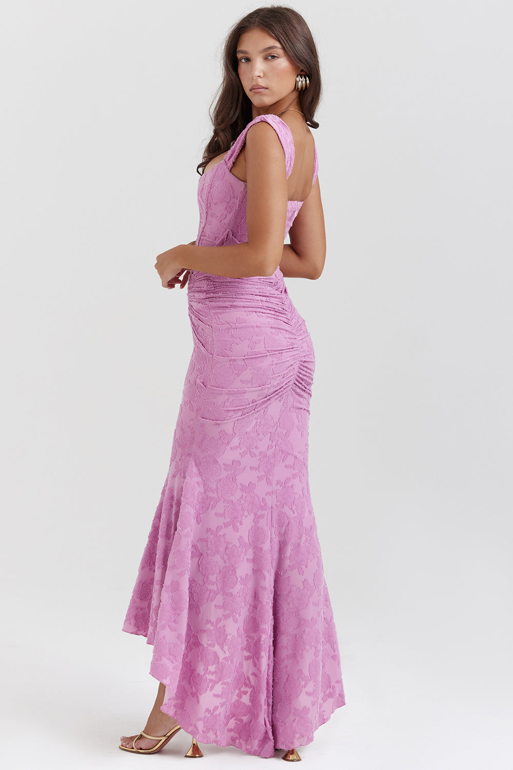 Raffiniertes Maxikleid mit Raffungen