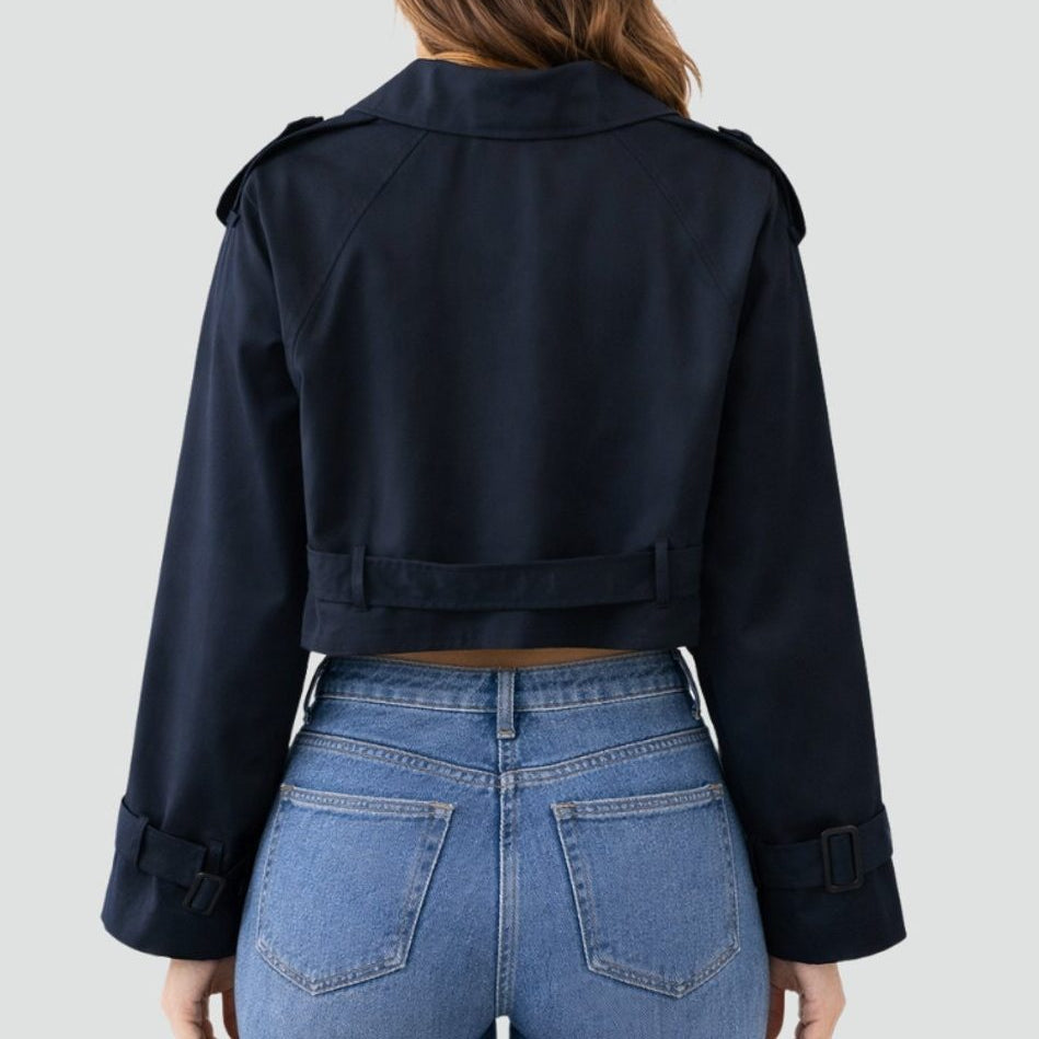 Kurzer Zweireihiger Parka mit Gürtel