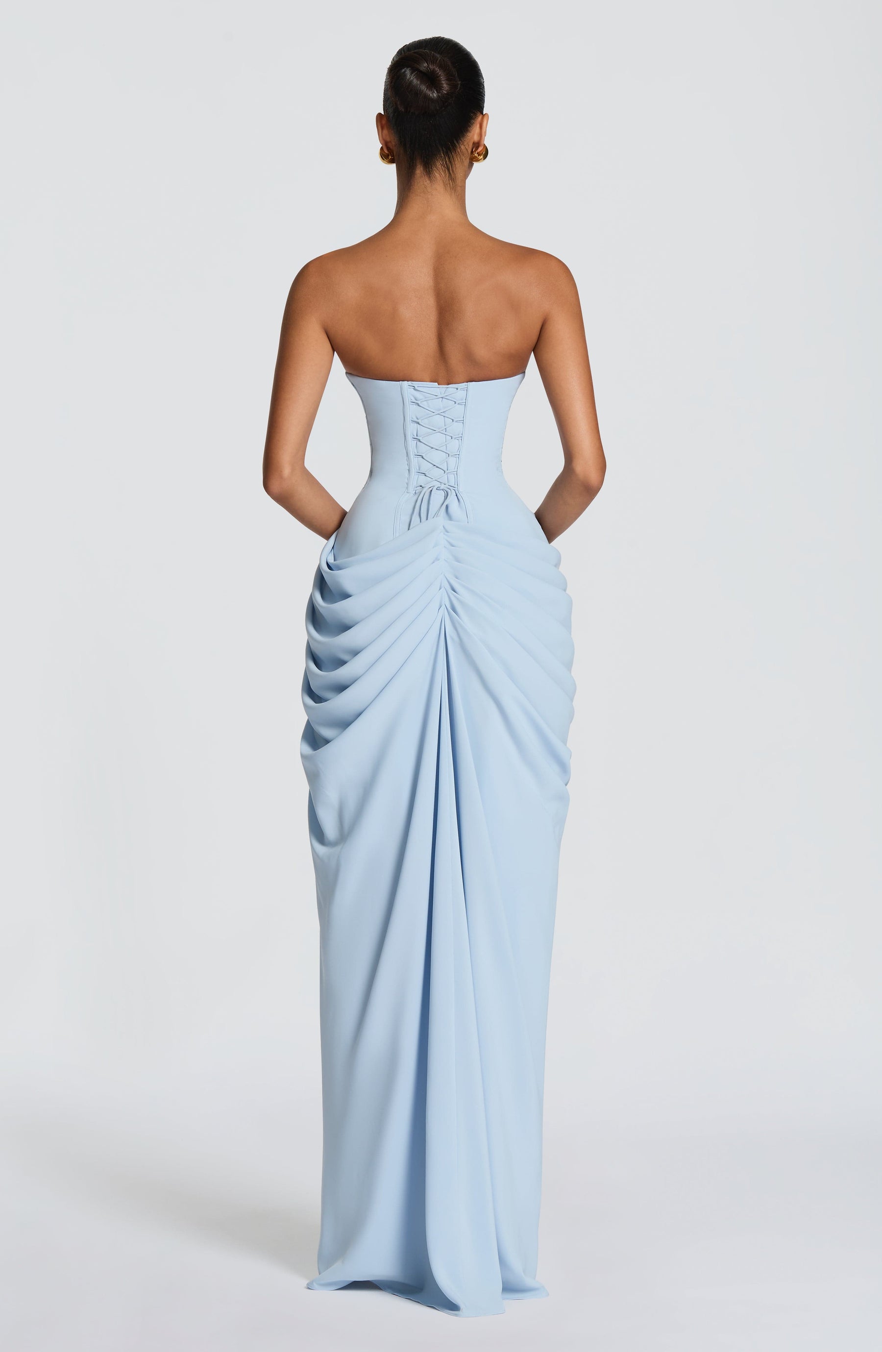 Trägerloses Maxikleid mit Drapierung