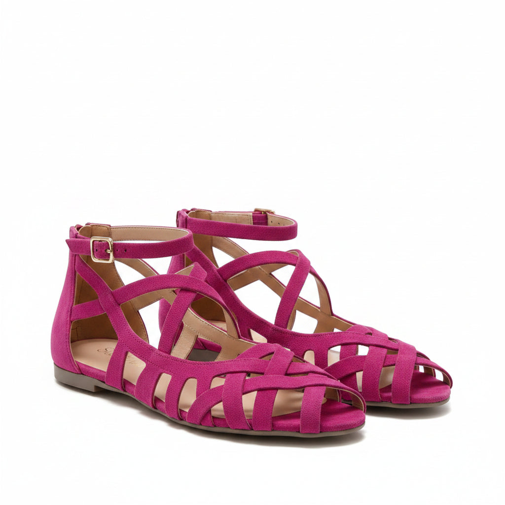 Flache Sandalen mit Flechtriemen