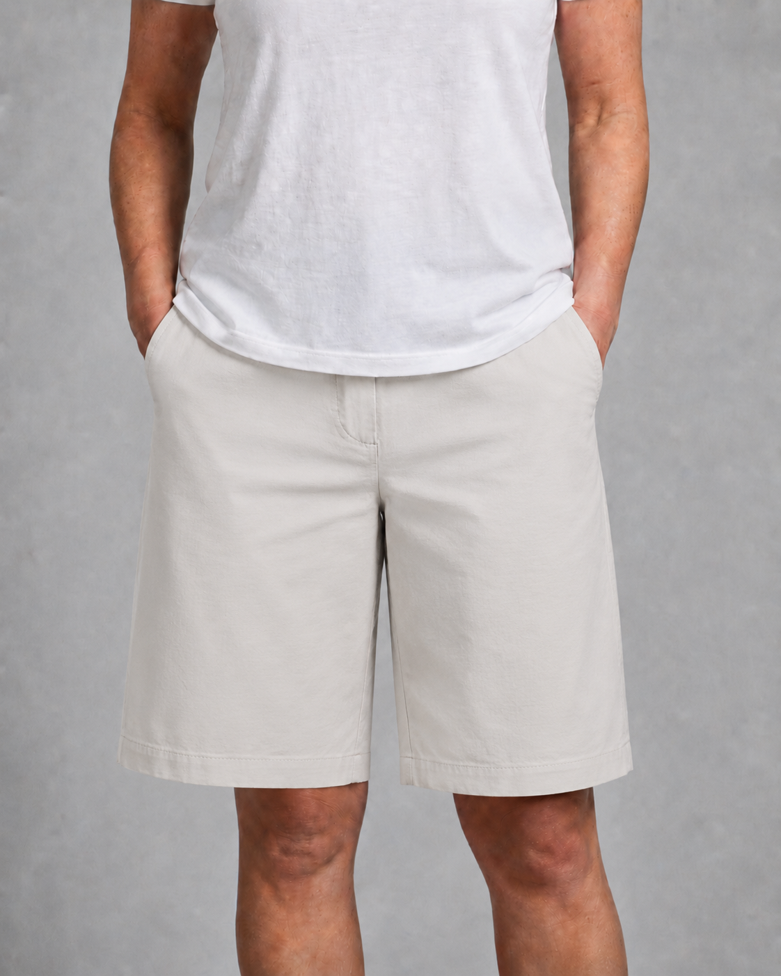 Bermudashorts mit weitem Bein