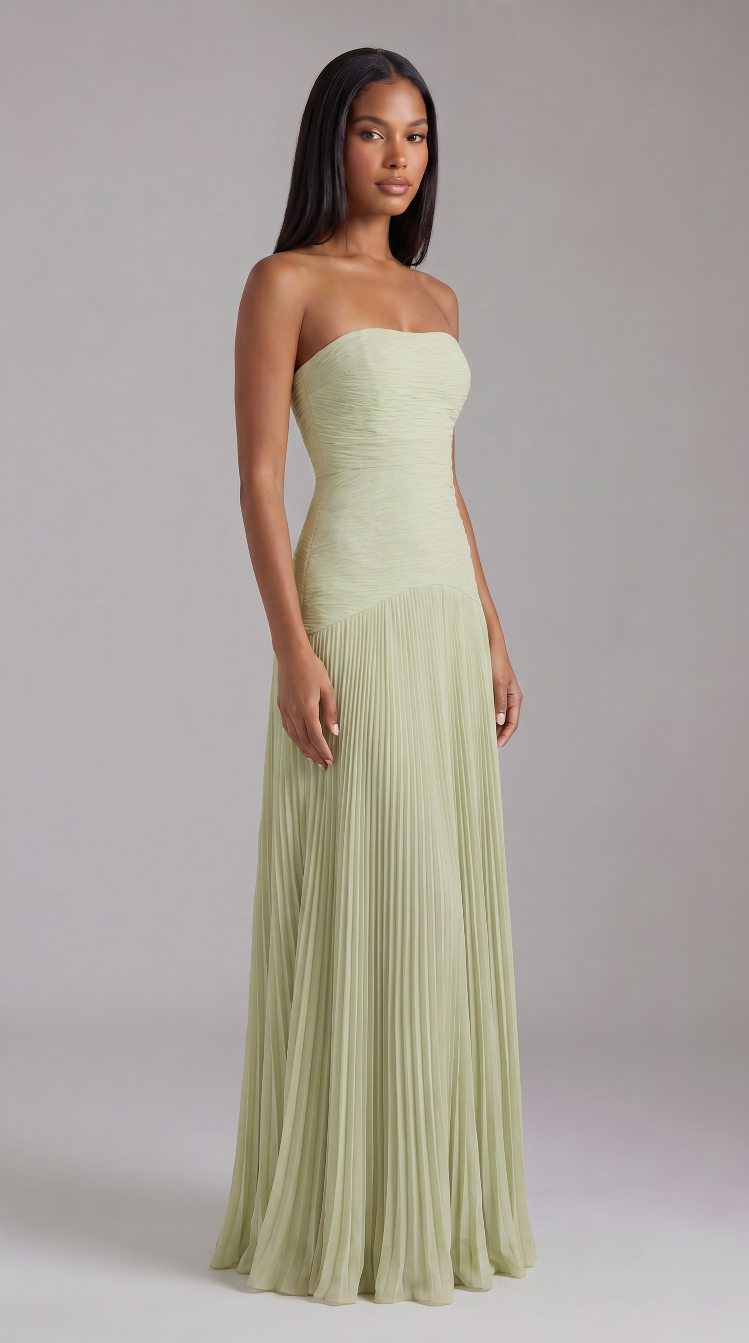 Salbeigrünes Maxikleid