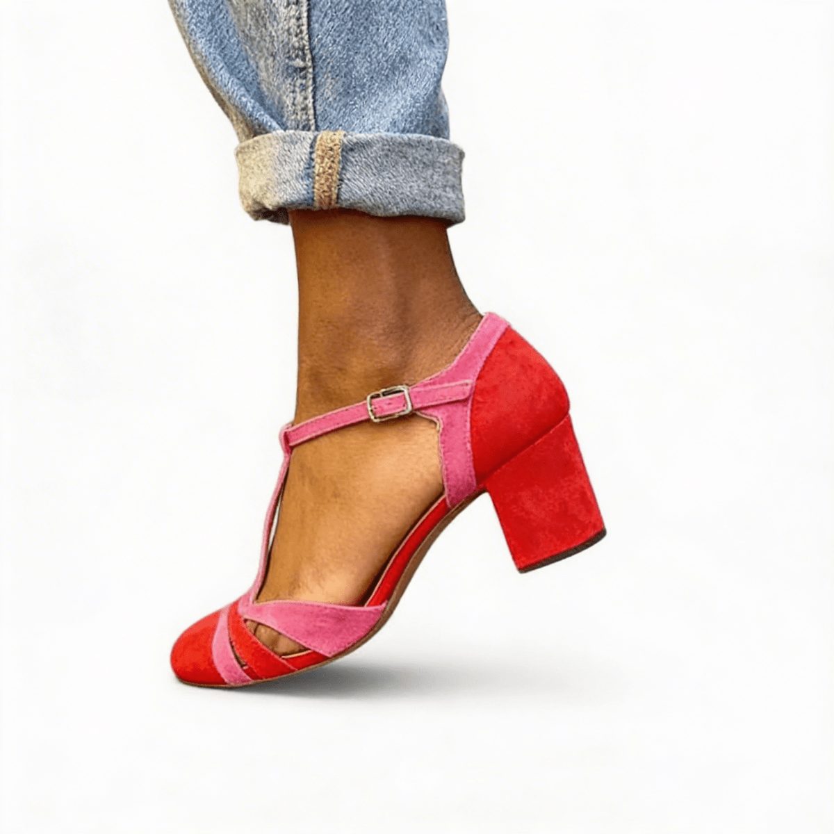 Stilvolle Sandalen mit Blockabsatz und femininem Design