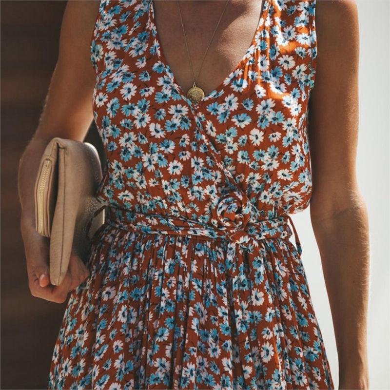 Geblümtes Maxikleid mit V-Ausschnitt