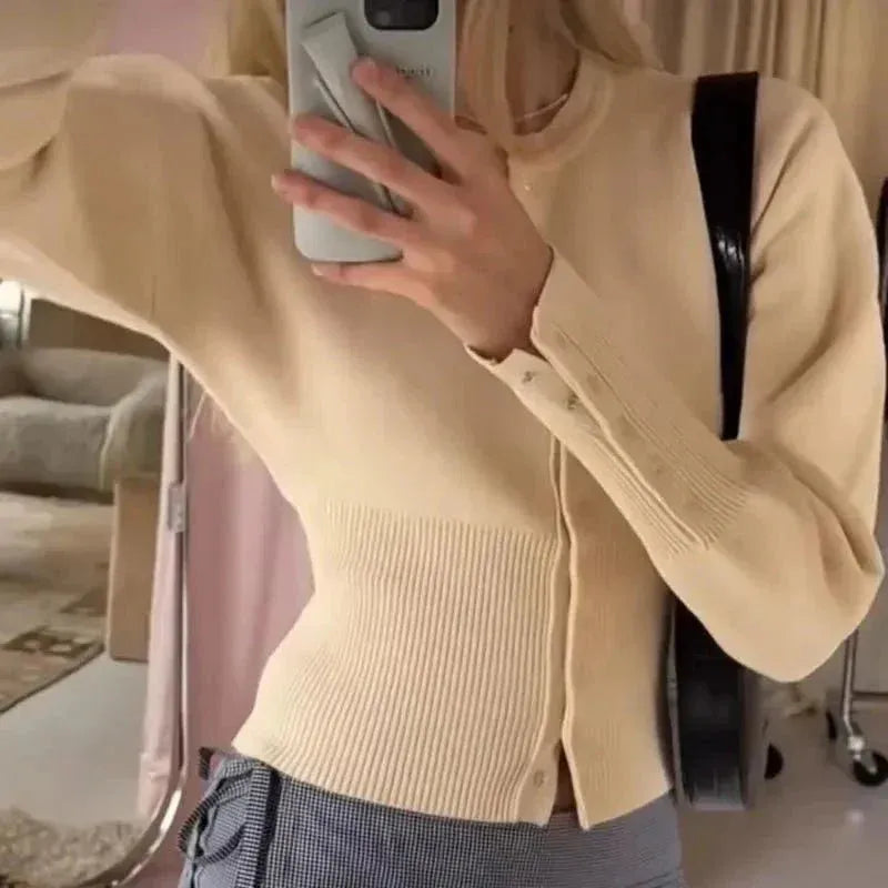 Kurz Geschnittene Strickjacke
