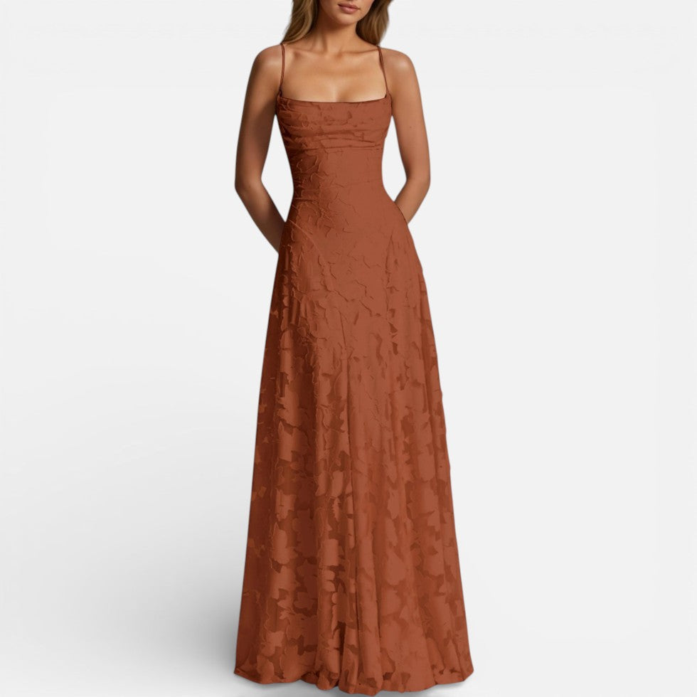 Maxikleid mit ausgestelltem Rock