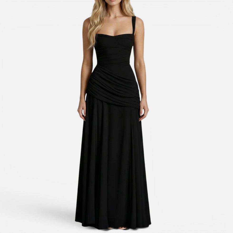 Figurbetontes Maxikleid mit Raffungen