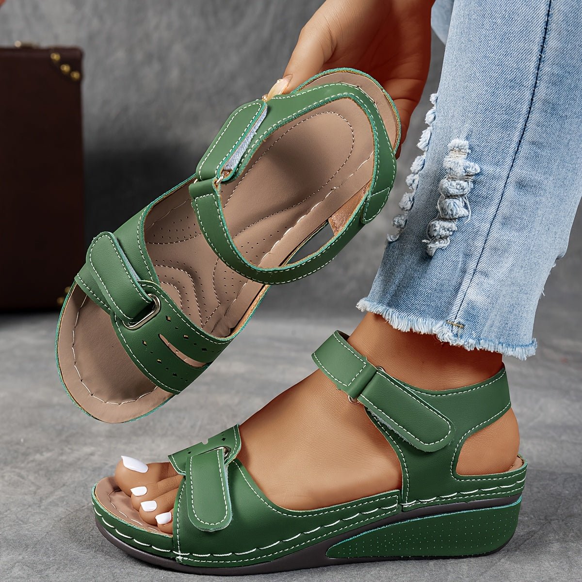 Damen-Komfortsandalen mit Keilabsatz