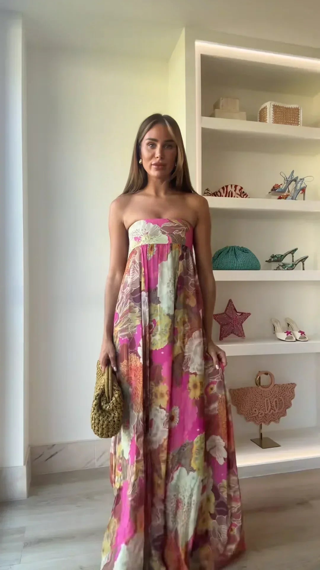 Trägerloses Maxikleid mit Blumenmuster